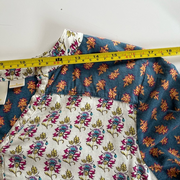 Anthropologie 3/4 sleeve top - Picture 7 of 9